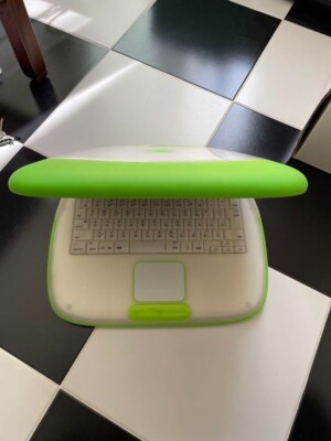 iBook G3 Shell 466MHz 320MB/20GB/DVD Key Lime Beauty Apple Rare