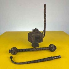 antica pipa tibetana da rituale filigranata in metallo