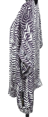 BCBG Max Azria V Neck Top Arrows Eggplant Purple Silver Sz Small Med Retail $140 - Picture 4 of 7