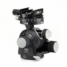 Arca Swiss D4 Geared Tripod Head with Quickset Classic Device 870103