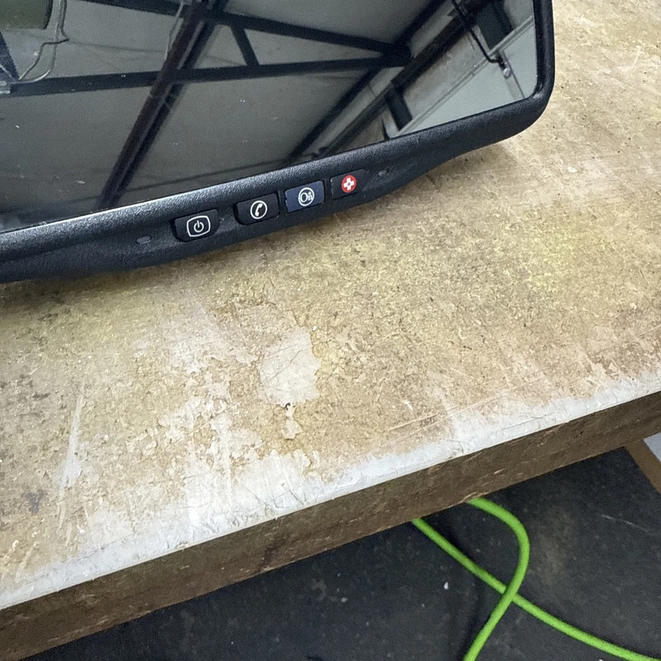 2010 GMC Acadia Rear View Mirror Auto Dimming OEM Working - Image 3 of 3