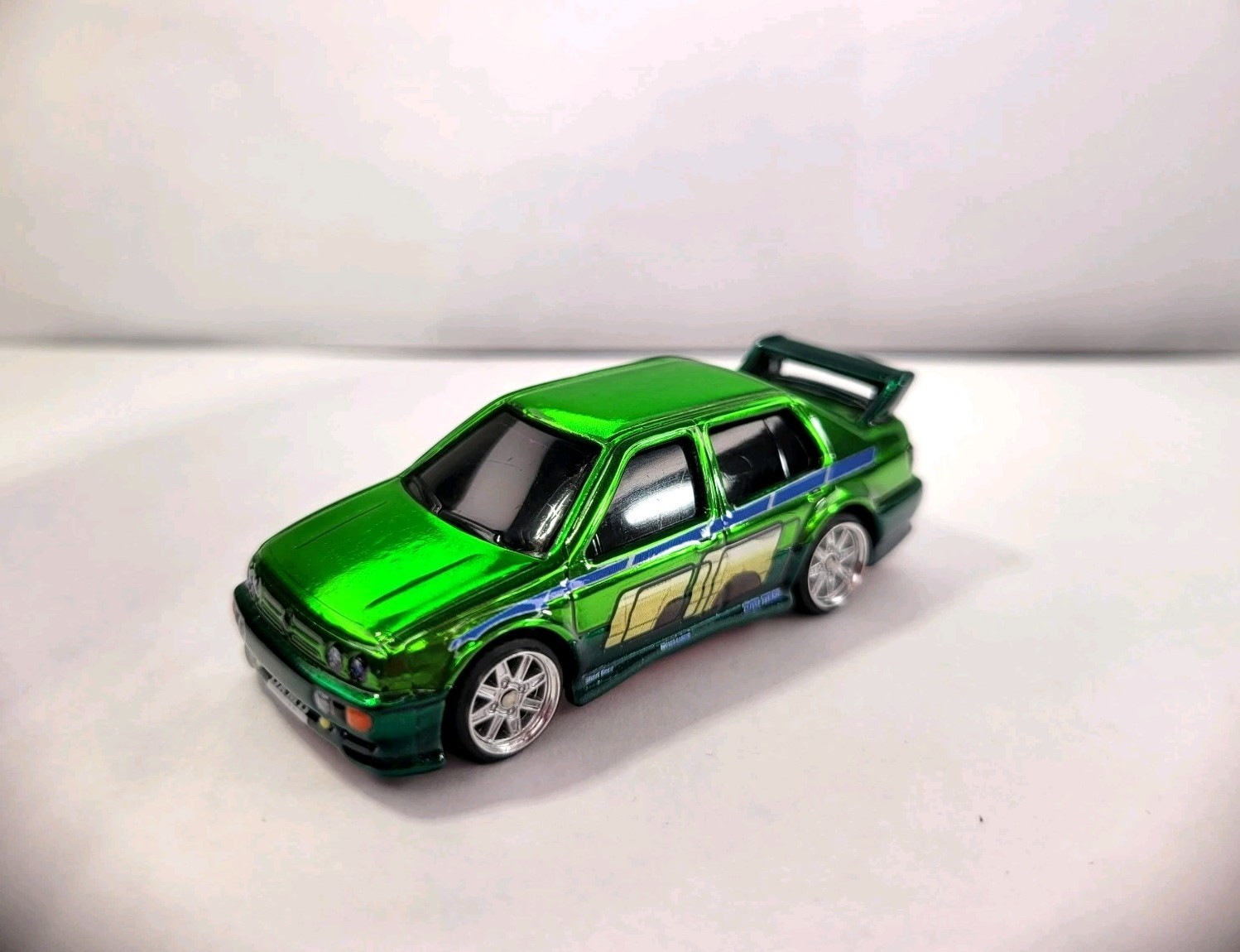 Hot Wheels VOLKSWAGEN JETTA MK3 Custom Super Fast & Furious Spectraflame
