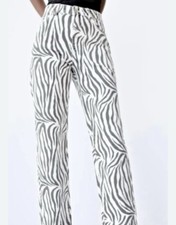 Women  s Size XL Zara Zebra Animal Print Straight Leg Pants