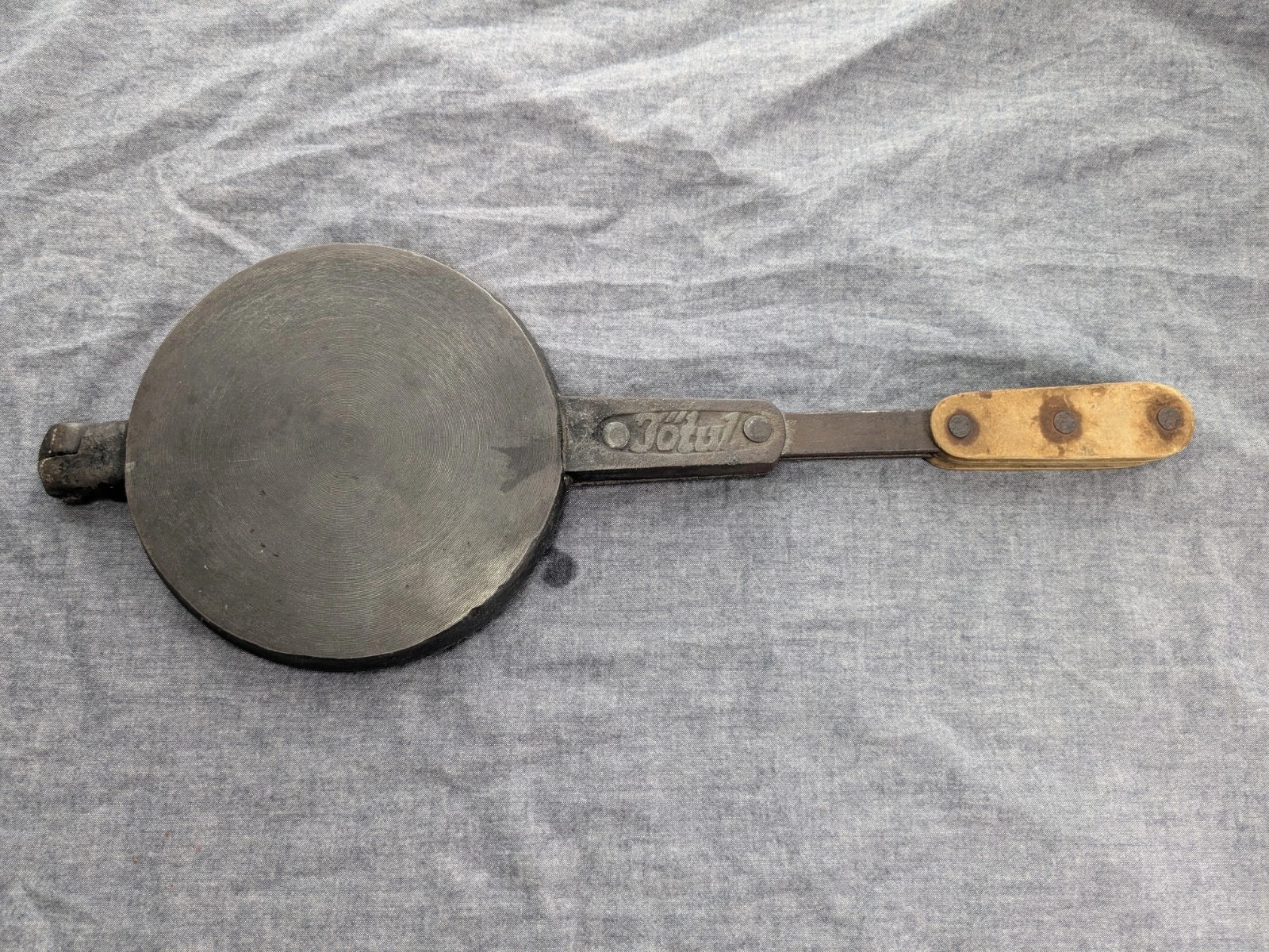 Rare Older Jotul Norway Cast Iron Waffle Krumkake Pizzelle Maker
Opens in a new window or tab