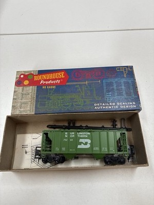 Roundhouse HO BN Covered Hopper Kit Built w Box Instructions Burlington 