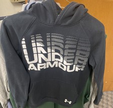 UNDER ARMOUR BOYS HOODIE SIZE M