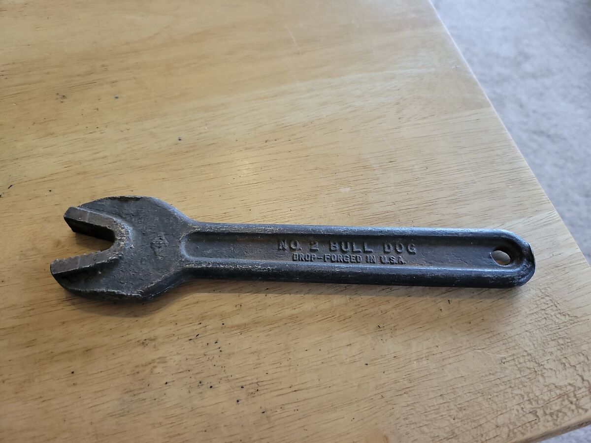 Vintage J. H. Williams No. 2 Bull Dog Alligator Wrench 8 1/4 Vintage J. H. Williams No. 2 Bull Dog Alligator Wrench 8 1/4