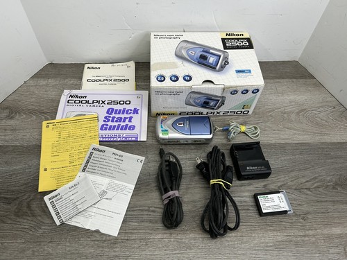 Nikon Coolpix 2500 2.0MP Digital Camera w/ New Battery Tested & Working
