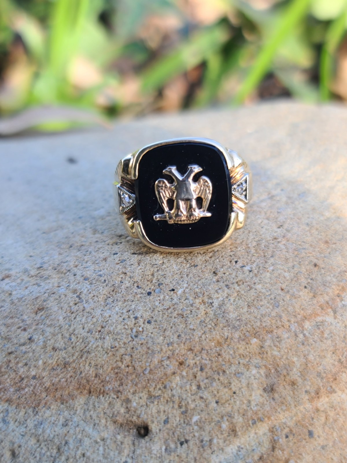 VTG 10k Solid Yellow Gold Double Eagle Ring 8.75s… - image 17