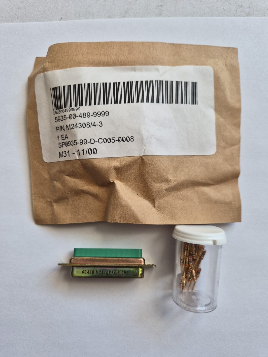 DEUTSCH M24308/4-3 25-pin, Male, D-Sub Connector, NSN 5935004899999, NOS.