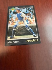 1993 Pinnacle Rookie Prospects #252 Mike Piazza Rookie Card HOF. rookie card picture
