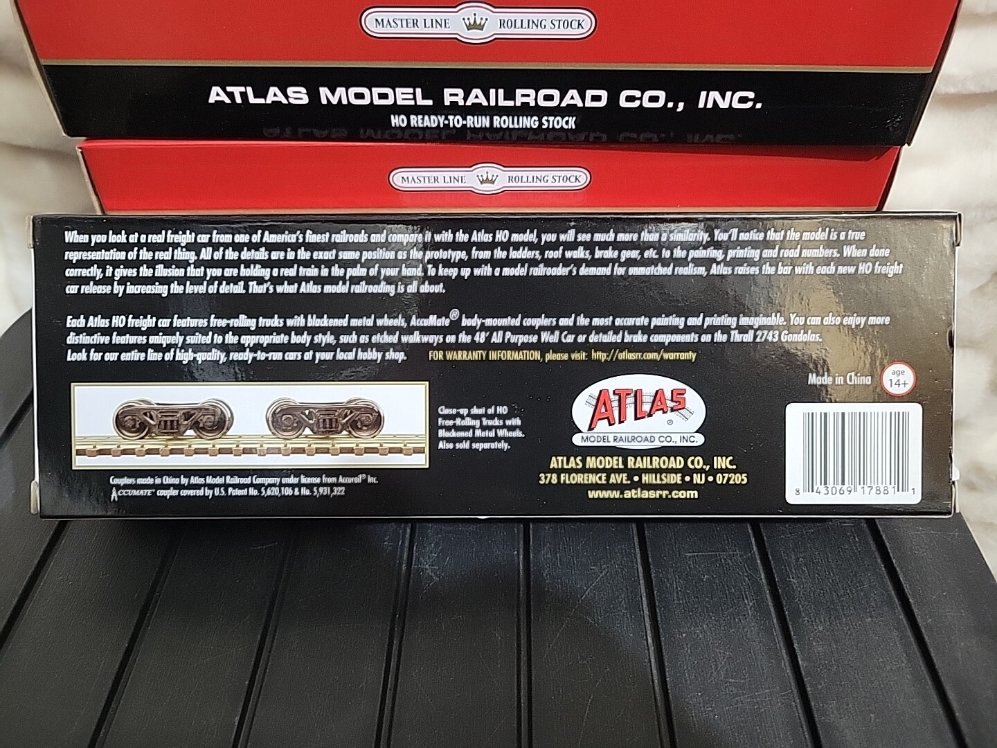 Atlas HO FMC 5077 SD Box Car (Early) BNSF #725684 Item #20006203