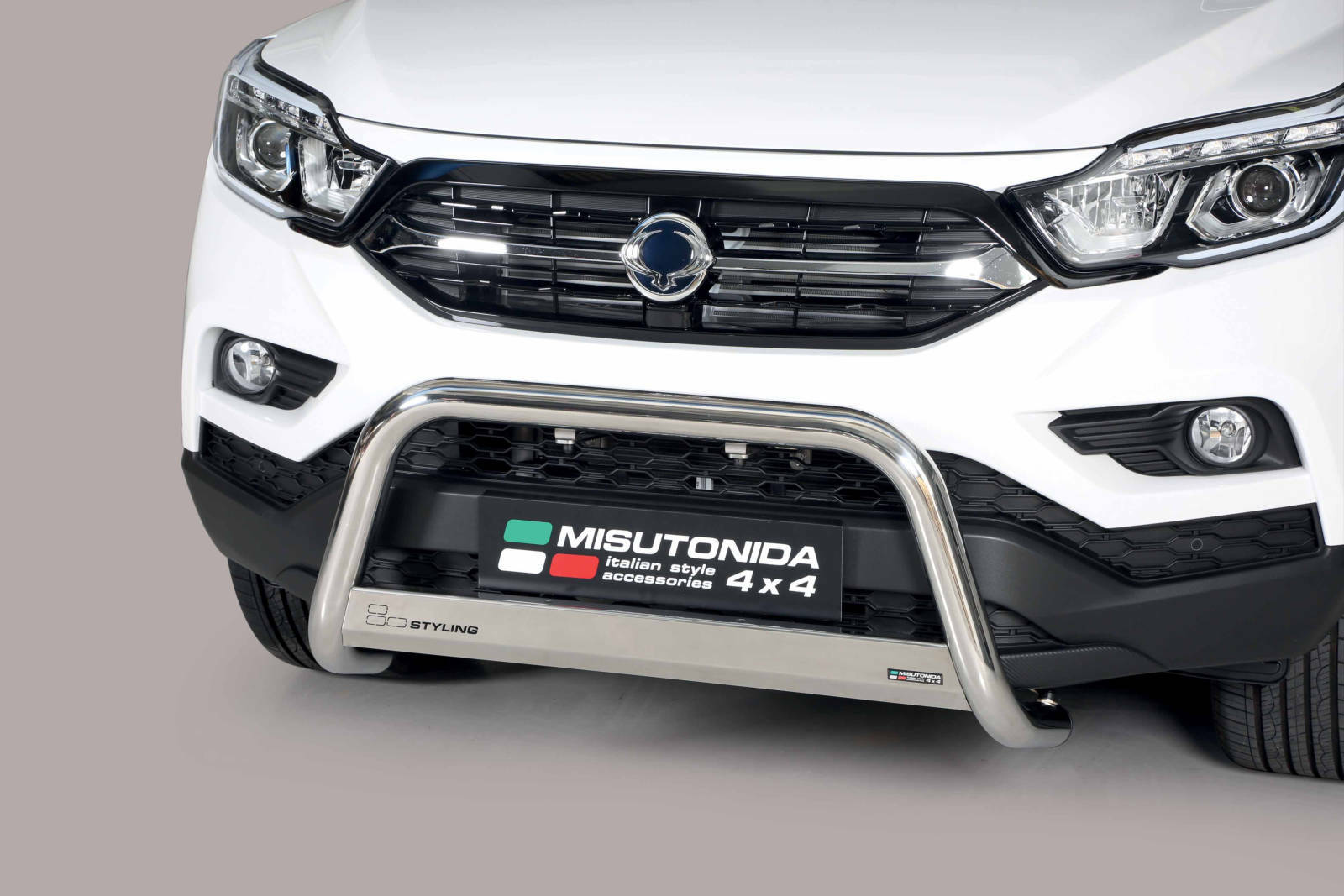 Pare-buffle haut de gamme Ssangyong Rexton 2018+ en acier chromé premium