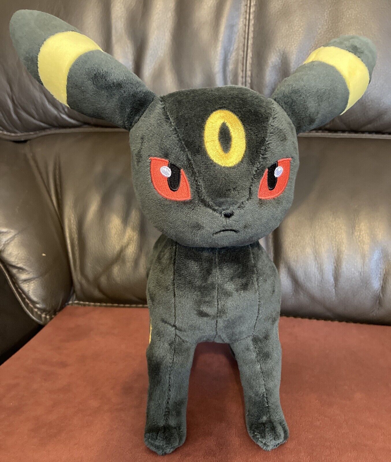 Pelúcia Turma Pokémon Eevee Umbreon (20cm) - Importada