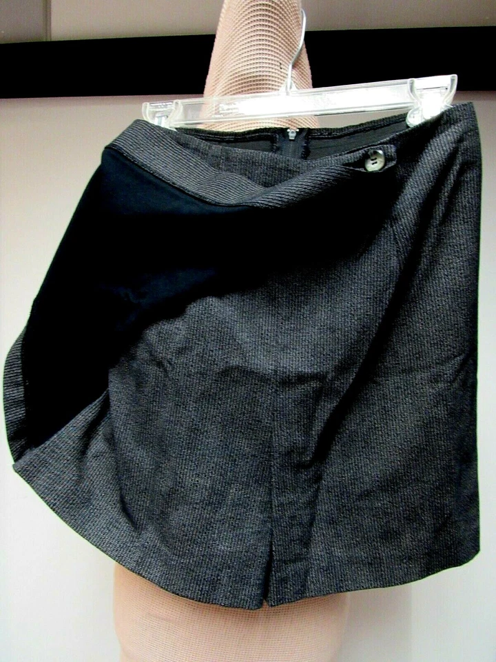 Pantalones Cortos De Colección All That Jazz Frente Plano A Rayas Gris Carbón Negro 9/10 Usados en Excelente Condición Foto 2 de 4