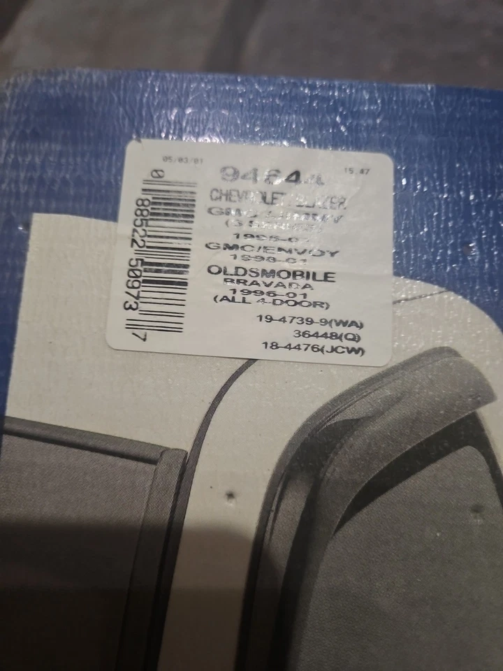 AVS 94644 4 piezas Visera de ventilación de ventana Chevrolet 95-01 Oldsmobile, GMC De colección Nuevo de Lote Antiguo Hecho en EE. UU. Foto 3 de 4