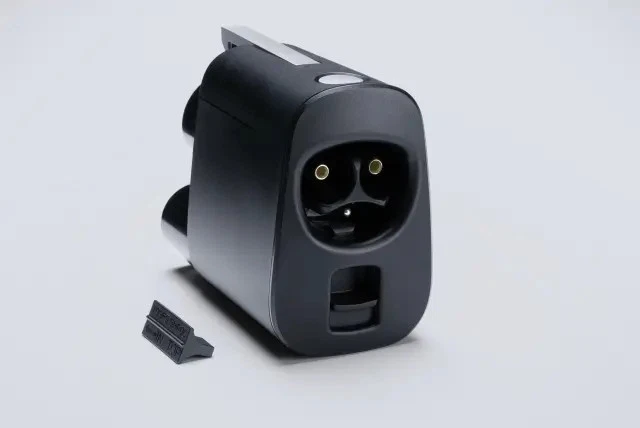 Adaptador NACS genuíno Nissan Ariya Tesla Supercharger T99F9-5MP1B - Imagem 3 de 3