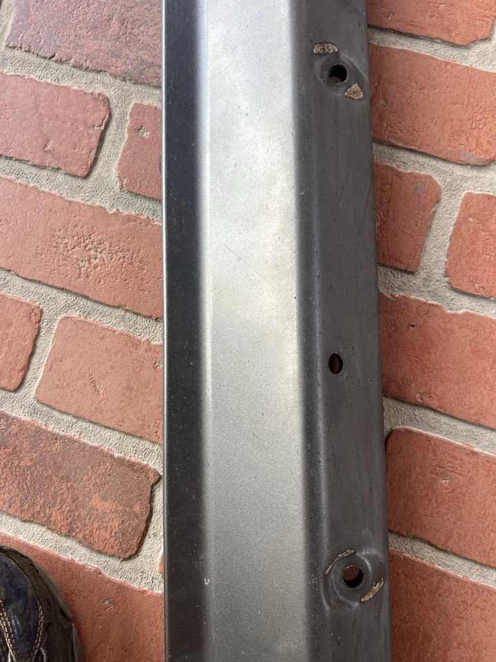 1987-1989 Nissan 300ZX VG30 Z31 2+2 Driver Left Side Rocker Molding - Image 4 of 4