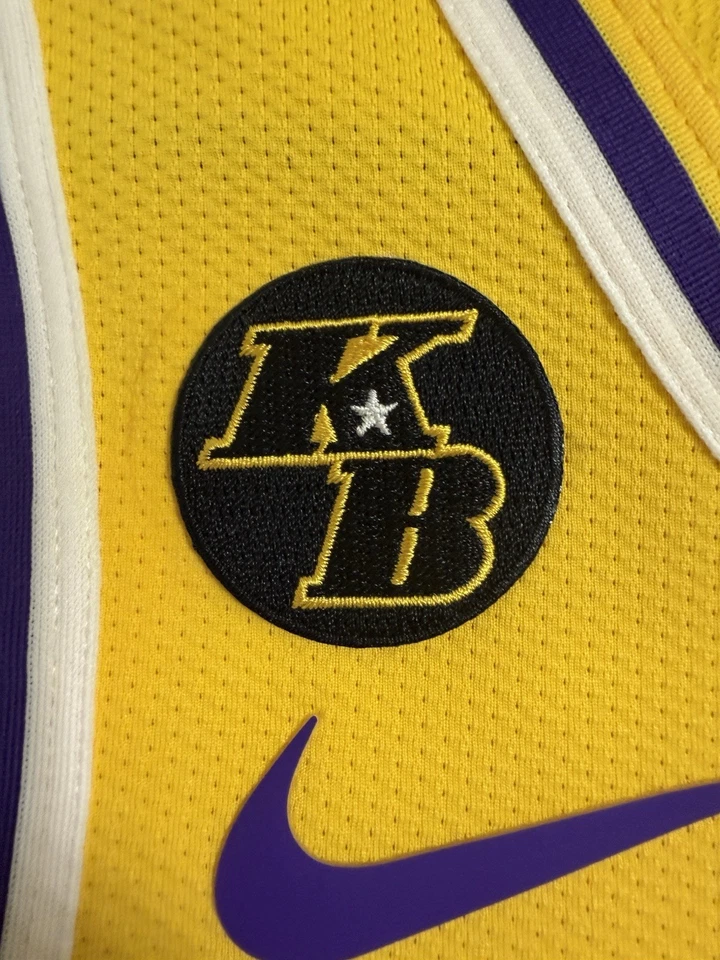 Camiseta Nike 2020 Los Angeles Lakers auténtica parche conmemorativo LeBron James KB24 Foto 4 de 4
