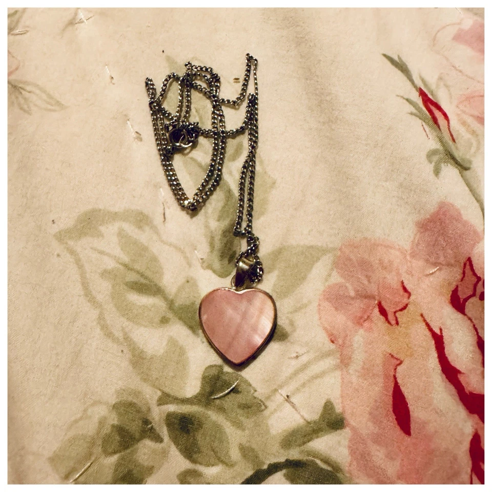 Pink Mother of Pearl Necklace Bundle - Image 3 of 4