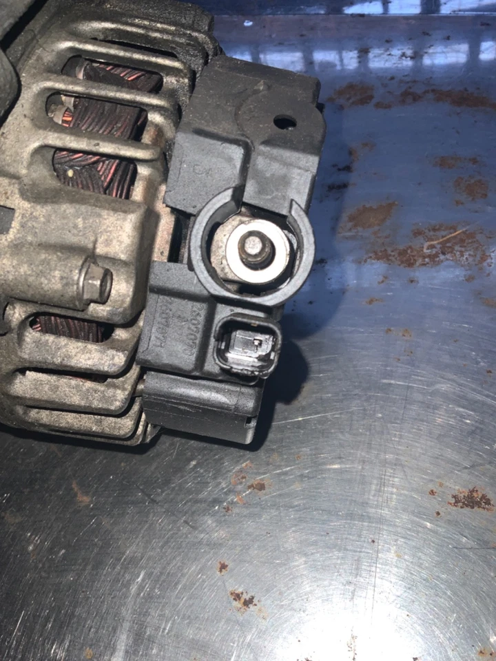 MINI COOPER S 2007-2011 GENERADOR ALTERNADOR Foto 3 de 4