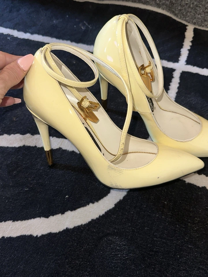 Tacones de aguja Tom Ford Foto 2 de 4