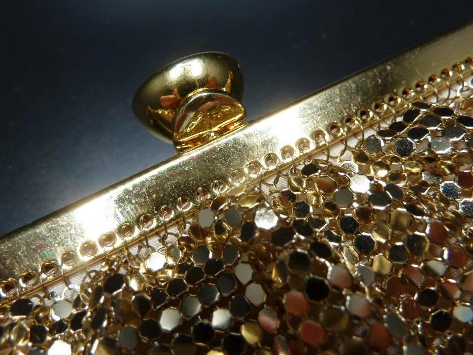 Cartera de noche vintage de malla metálica dorada Whiting & Davis con cierre de joya, excelente Foto 4 de 4