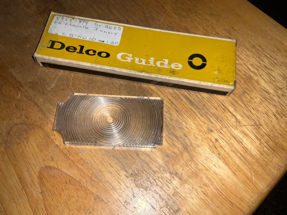 NOS GM 5957814 1966 CHEVY CHEVELLE LUZ TRASERA LÁMPARA DIFUSORA LENTE 66 SS Foto 3 de 4