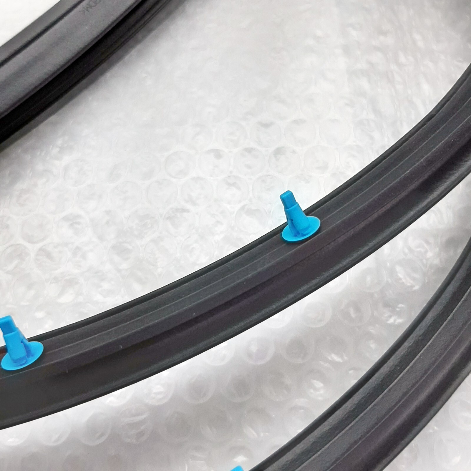 Toyota 6786130251 GS300/400/430 JZS160 Weather Strip Front Door RH