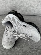 Nike Air Max Plus TN Herren Sneaker Silber EU...