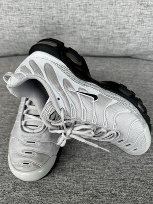 Nike Air Max Plus TN Herren Sneaker Silber EU 43 Low Top Schnürung