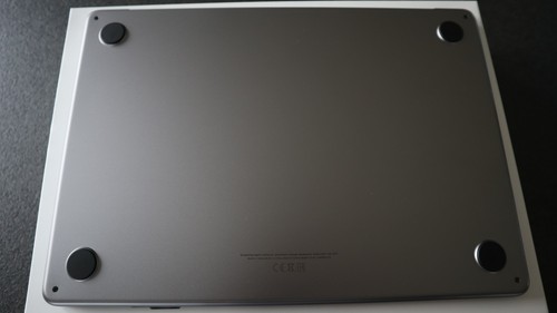 Apple MacBook Air 13,6 Zoll (256GB SSD, M2, 16GB RAM) aus 2024 graphit - Wie Neu - Afbeelding 4 van 13