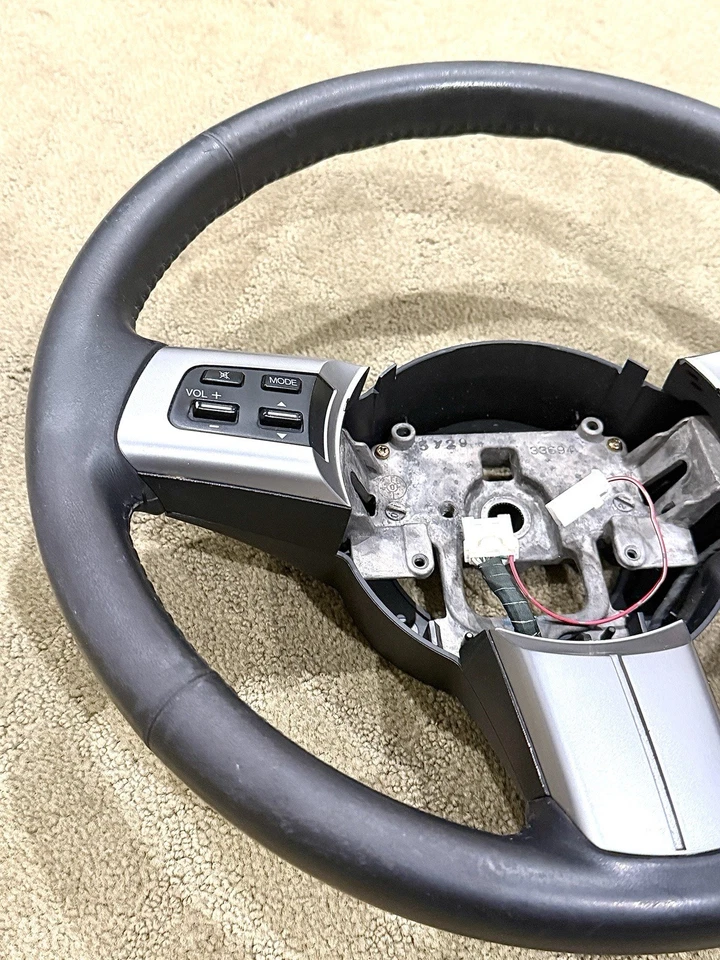 Mazda MX5 2006-2009 volante de cuero con crucero Foto 3 de 4