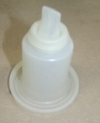 Vintage Tupperware Little Shake Sipper Top #174 with Insert #293 & Cap 266 T173