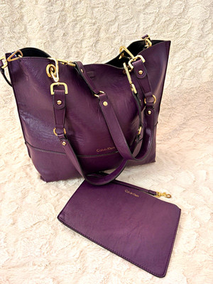 Calvin Klein Purple Pebbled Shoulder Bag Zip Pouch Detachable Strap Gold Buckle