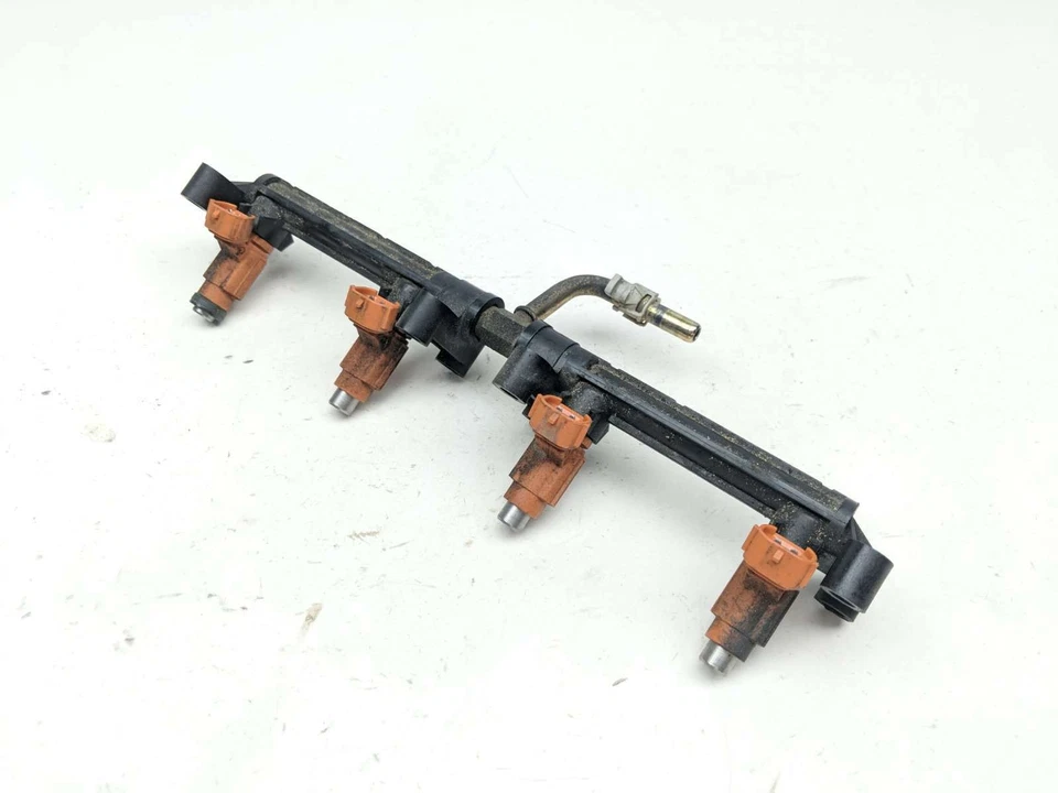 04 05 Inyectores de combustible de gas con riel Suzuki GSXR 600 750 Foto 2 de 4