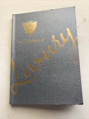 BEVERLY HILLS : The Definition of Luxury 2016 softcover Illustrated VG