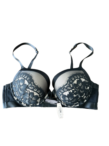 Victoria's Secret Very Sexy Push Up Bra Padded Underwire Lace 38C Black NWT