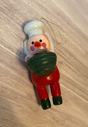 Lot Of 20 Vintage Wooden Christmas Ornaments  assortment Wreath, Telephones… - Picture 11 of 12