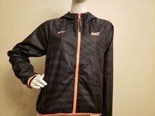 Nike Women's Wind runner Windbreaker Hooded Jacket Size Small Black CW2298 010