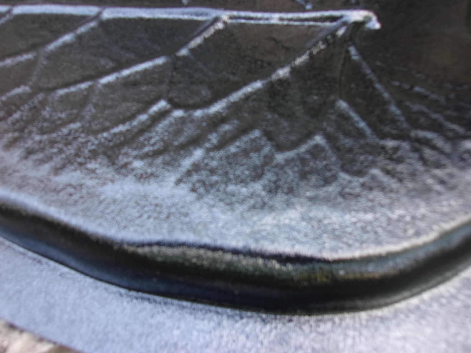 Concrete mold for leaf stepping stone plastic cement mould 15" x 9" x 1.25"