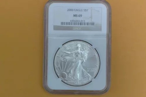 2000 AMERICAN SILVER EAGLE NGC MS69 Heavy Toning