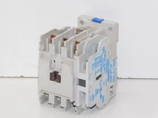 Cutler Hammer CE55FN3 Contactor Relay Module with C320KGS3 Auxiliary Contact