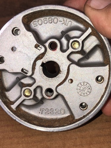 Shindaiwa 357 KETTENSÄGE GEBRAUCHT OEM SCHWUNGRAD PN # 72320-71100 KOSTENLOSER VERSAND - Bild 3 von 3