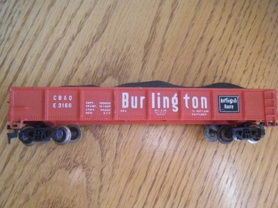 HO Scale AHM Burlington CB&Q  E3166 Freight Gondola Car Train W/Load