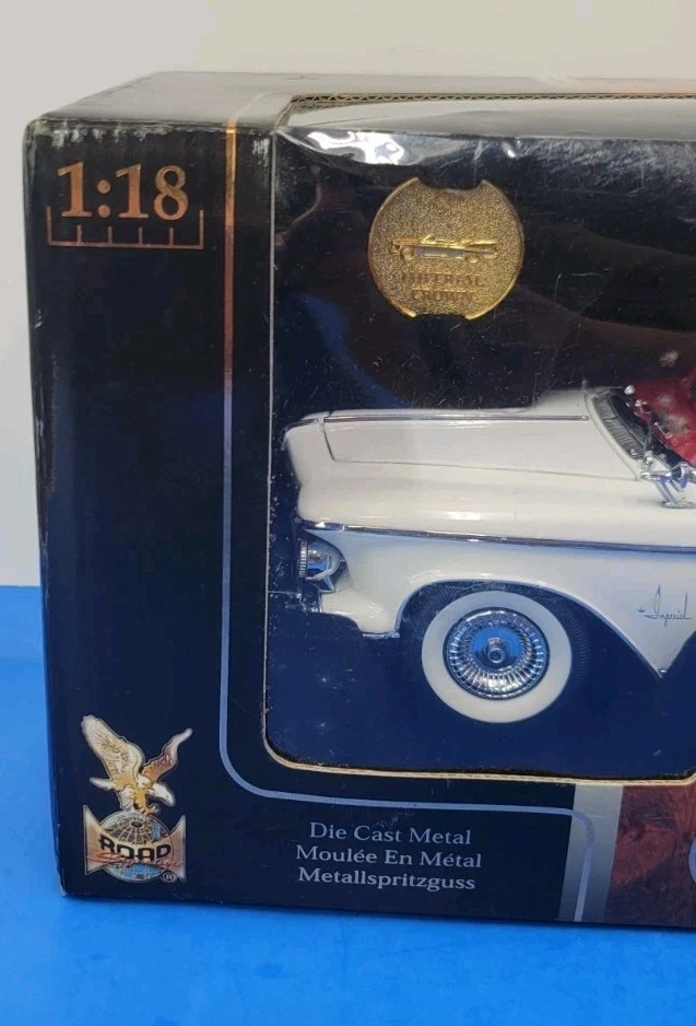 1961 IMPERIAL CROWN CONVERTIBLE, 1:18 Scale , SIGNATURE SERIES - Image 2 of 4