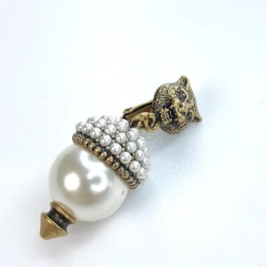 Boucle d'oreille métal GUCCI chat perle oreille simple or x blanc accessoires femme