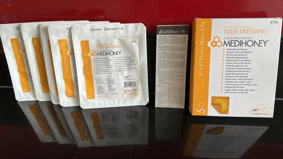 Medihoney Tulle Dressing 10cm x 10cm (#796) Exp 1/9/2025 Antibacterial