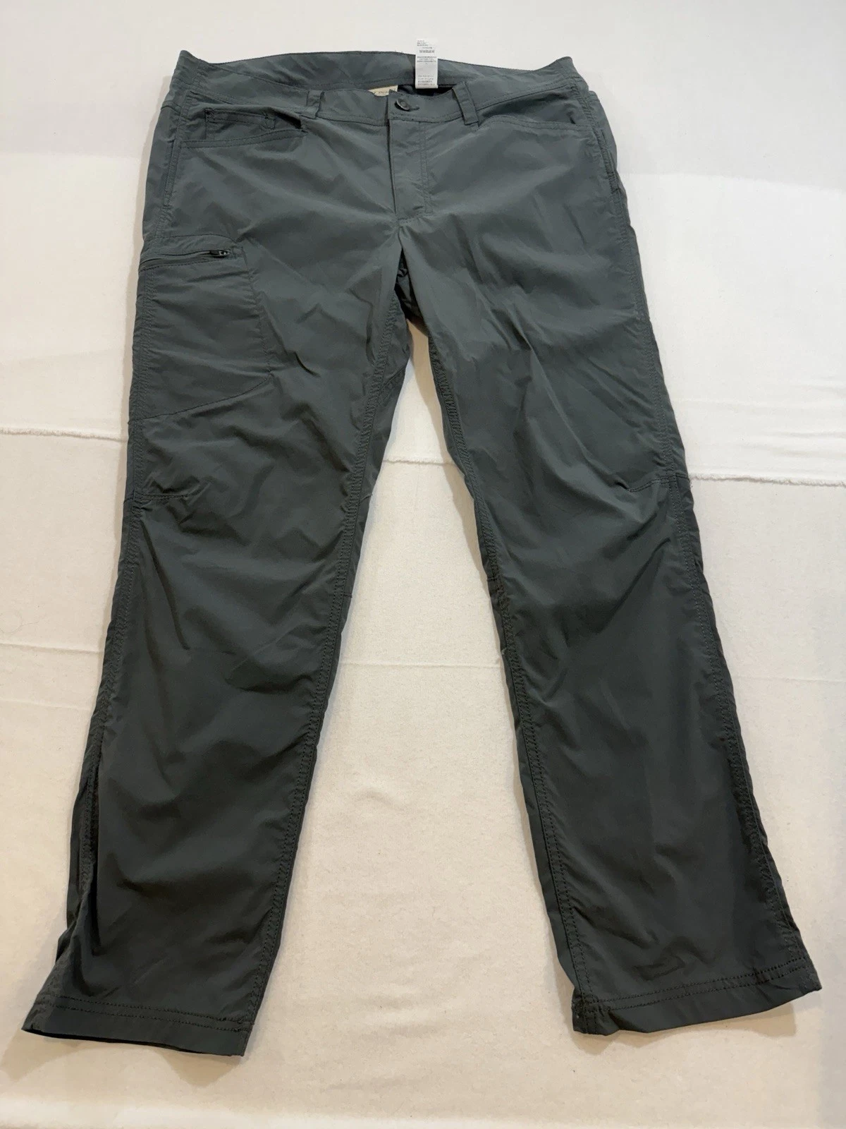 LL Bean Cargo Pants Mens 36x30 Gray Lightweight Hiking Camping Outdoors