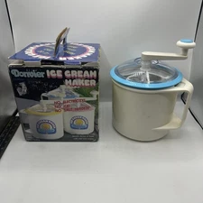 Donvier Vintage Ice Cream Maker Chillfast 1 Pint, Blue New Open Box